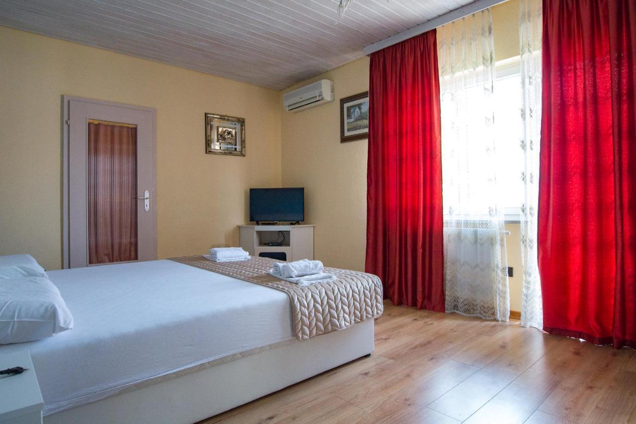 Apartments Babaja Omiš Extérieur photo
