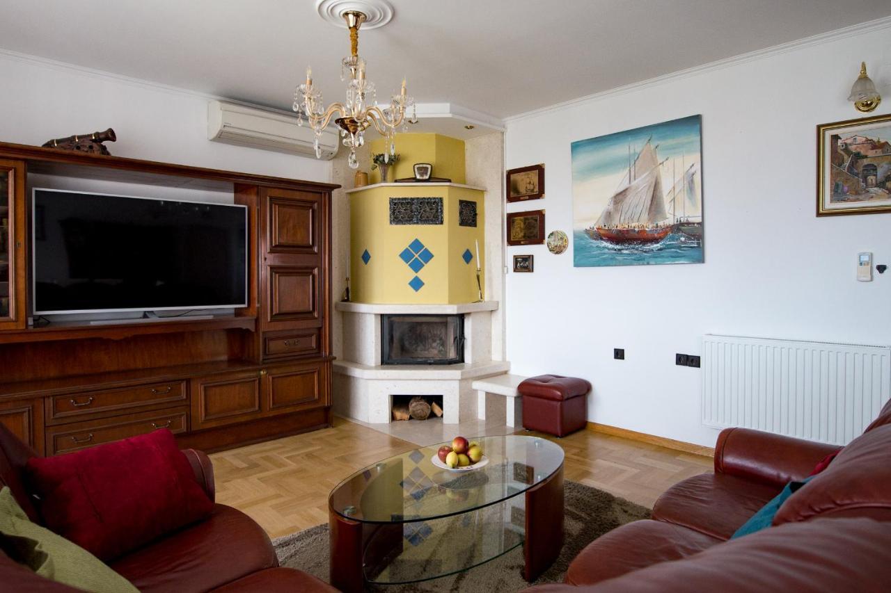 Apartments Babaja Omiš Extérieur photo